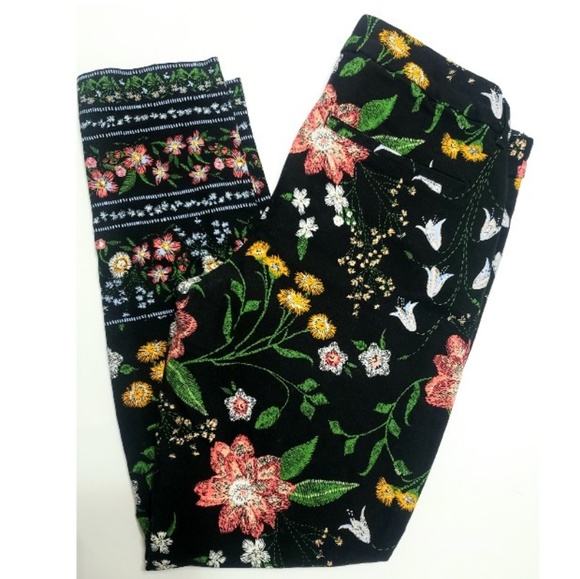 Old Navy Pants - Old Navy | Floral Pixie Mid Rise Pants